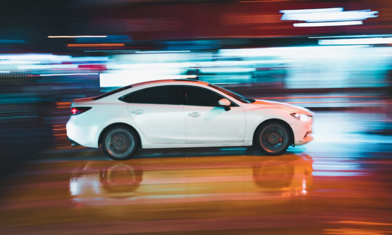 Kostenloses Leihfahrzeug, Kostenlose Fahrzeugwäsche bei jeder Reparatur... Kostenloses Leihfahrzeug, Kostenlose Fahrzeugwäsche bei jeder Reparatur...